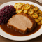 [Reservierung] Schweinekrustenbraten mit Rotkohl, Sauce und Bratkartoffeln oder Kartoffelklößen
